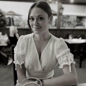 Meet your Posher, Kayla